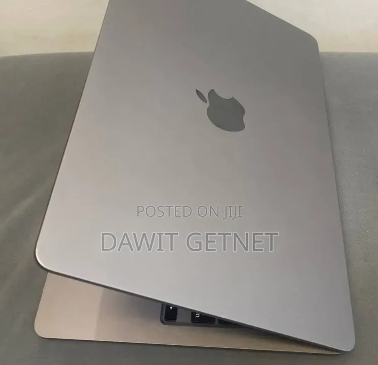 New Laptop Apple MacBook Air 2020 M1 16GB Apple M4 SSD 512GB