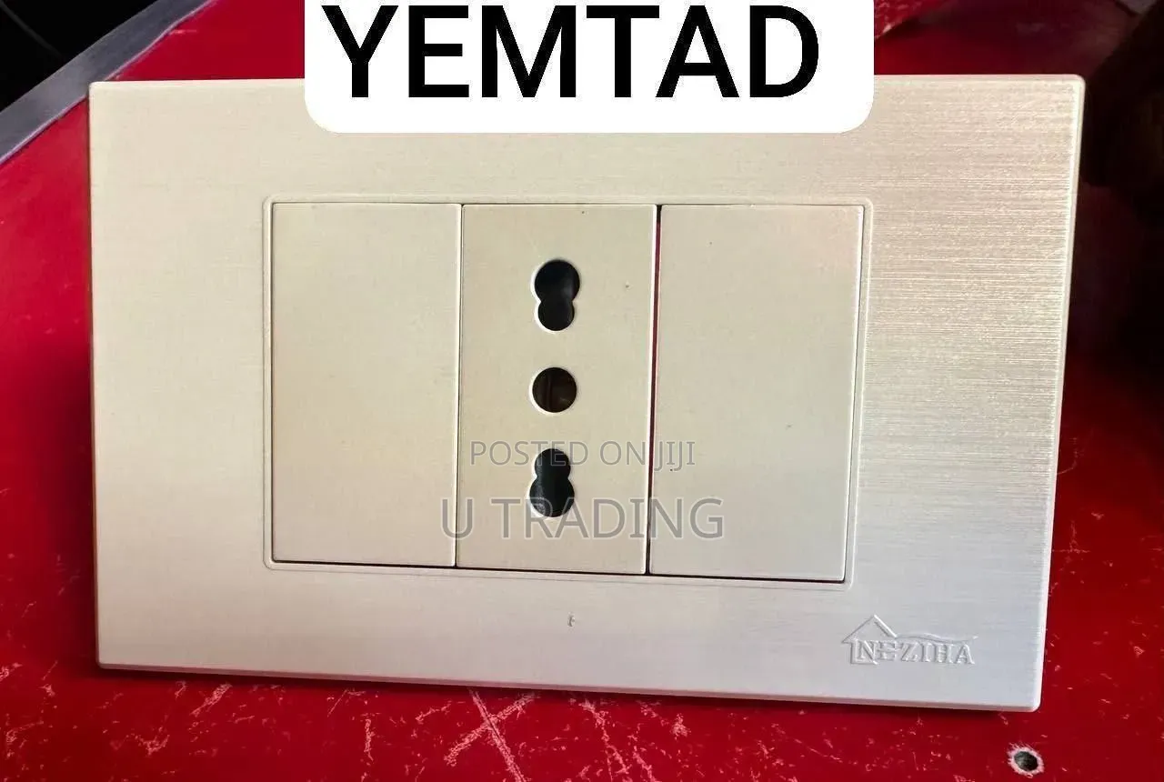 Socket Flush Mounted