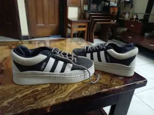 Adidas Campus