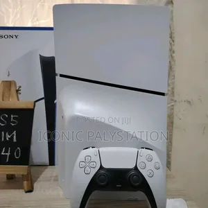 Palystation 5 Slim Disk Version (ሲዲ ሚቀበል )