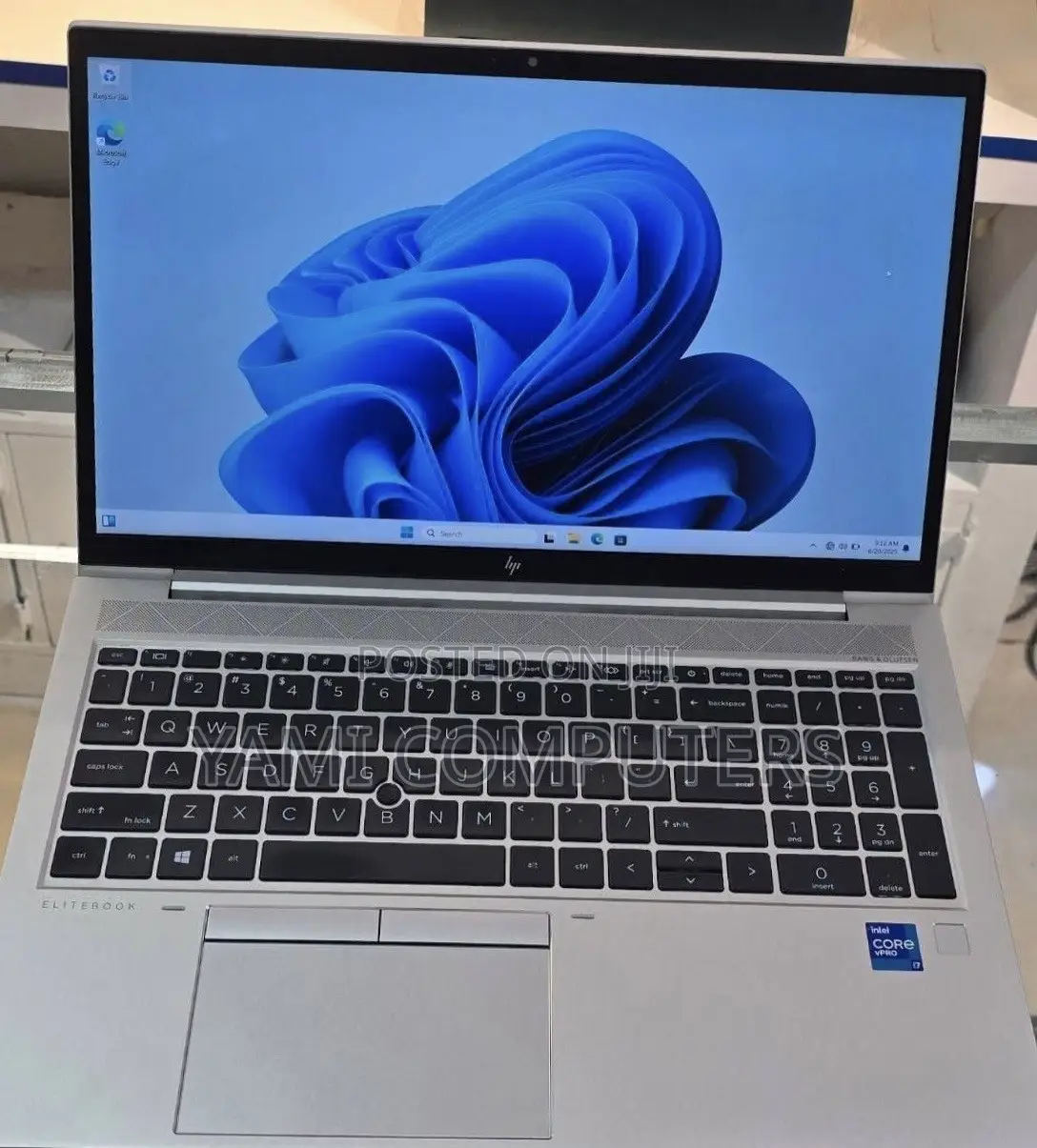 New Laptop HP EliteBook 840 G8 16GB Intel Core i7 SSD 512GB