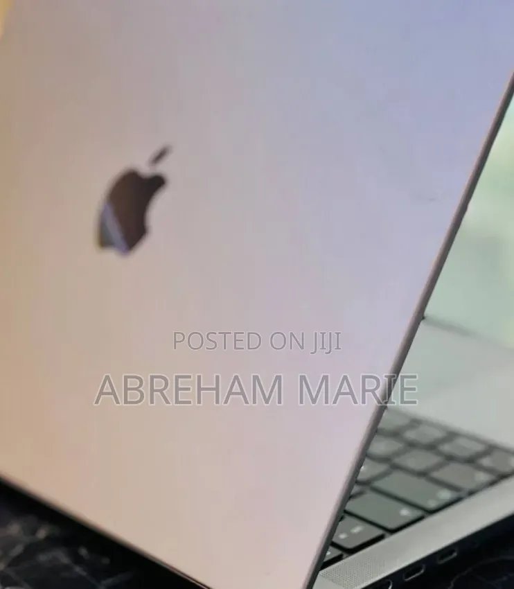 New Laptop Apple MacBook Pro 2021 M1 16GB Apple M1 Pro SSD 512GB