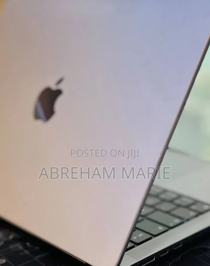 New Laptop Apple MacBook Pro 2021 M1 16GB Apple M1 Pro SSD 512GB