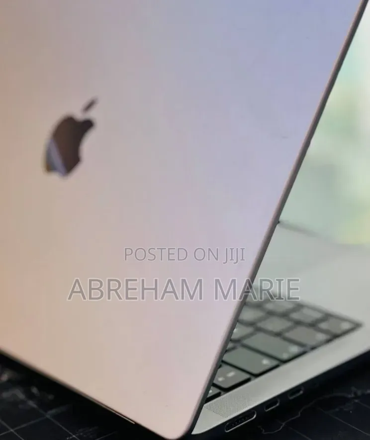 New Laptop Apple MacBook Pro 2021 M1 16GB Apple M1 Pro SSD 512GB