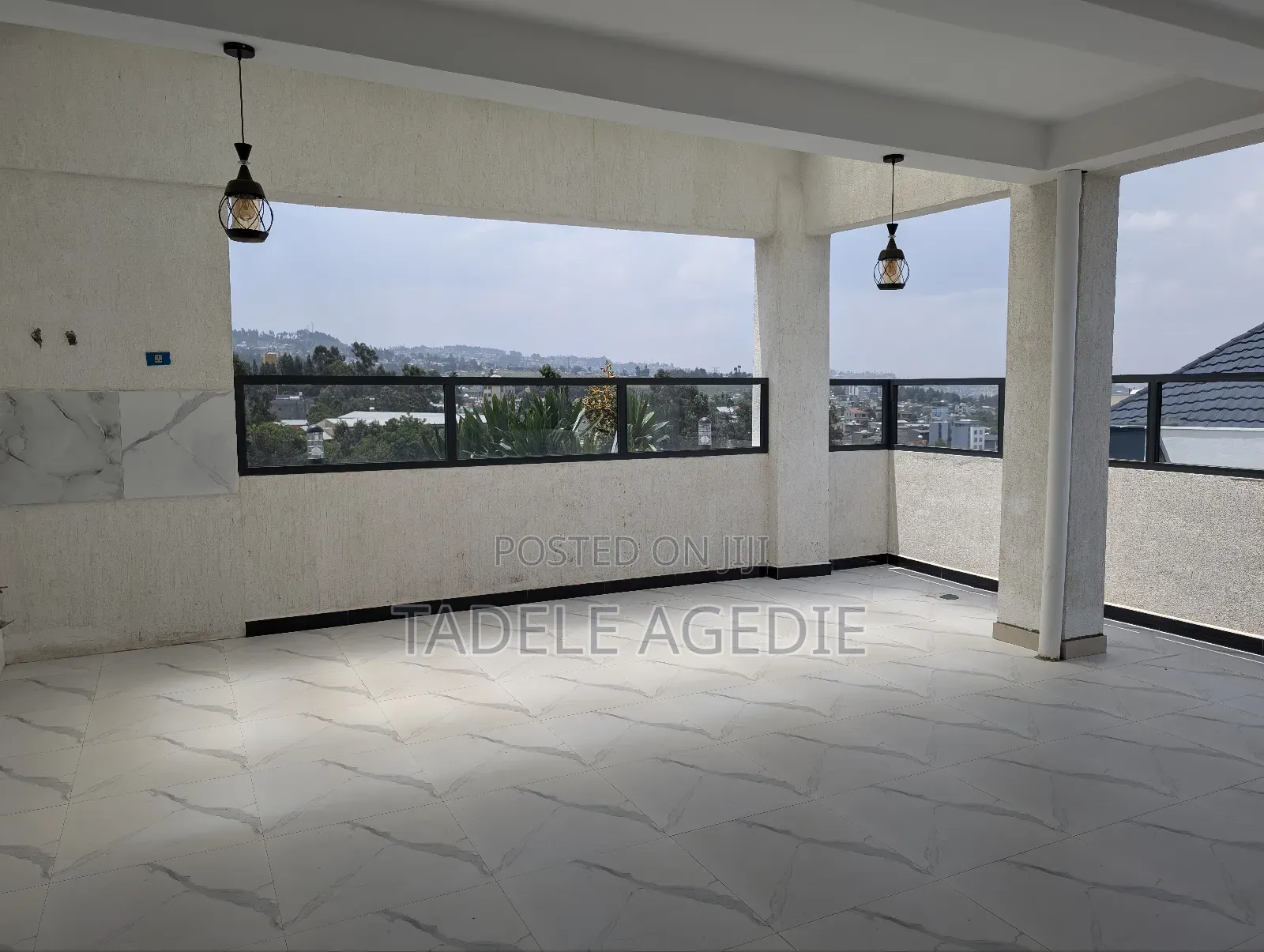 6bdrm House in Yeka for sale