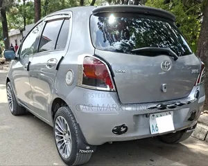 Toyota Yaris 1.0 HB T1 2008 Silver