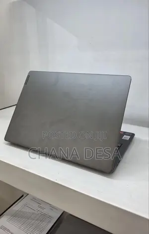 New Laptop Lenovo 16GB AMD Ryzen 7 SSD 512GB