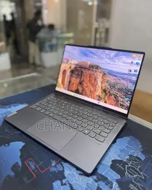 New Laptop Lenovo 16GB AMD Ryzen 7 SSD 512GB