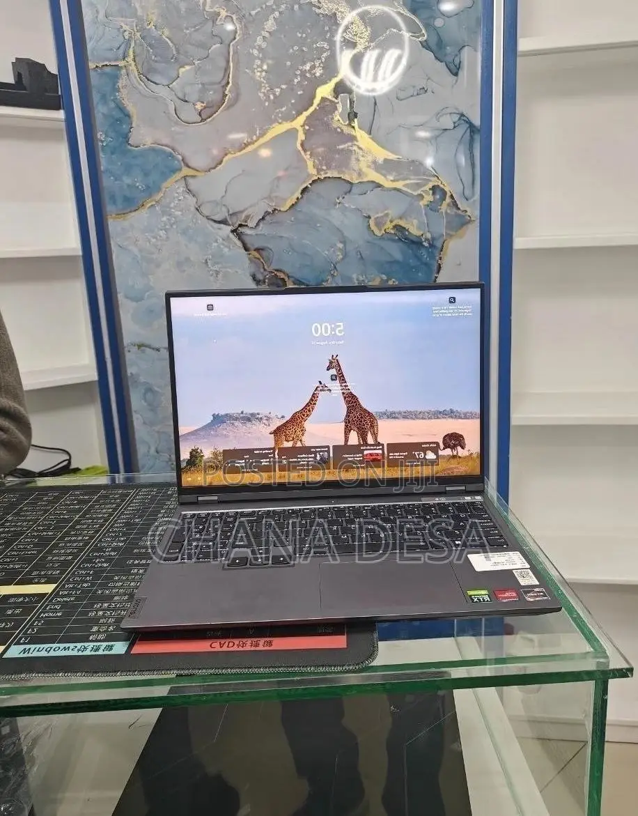 New Laptop Lenovo 16GB AMD Ryzen 7 SSD 512GB