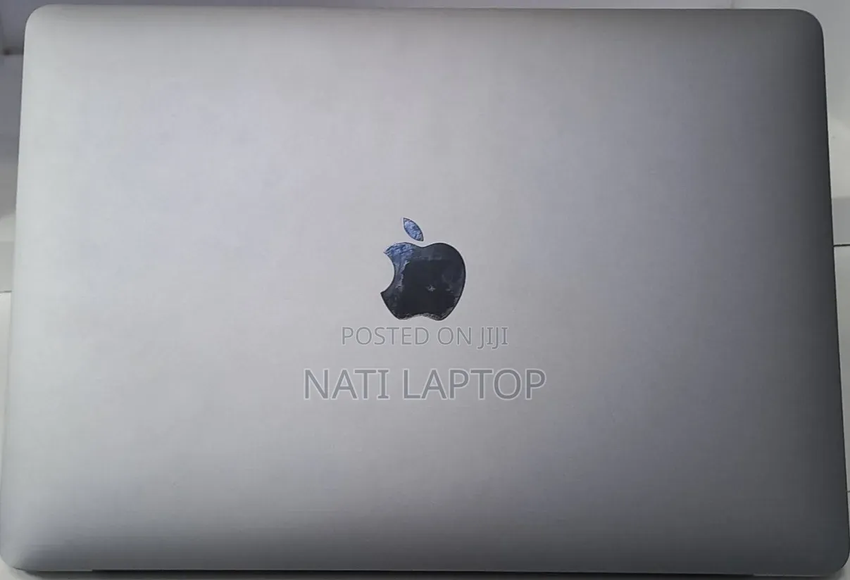 New Laptop Apple MacBook Pro 2020 M1 8GB Apple M1 Pro SSD 256GB