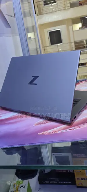 New Laptop HP Zbook Studio G7 32GB Intel Core i7 SSD 512GB
