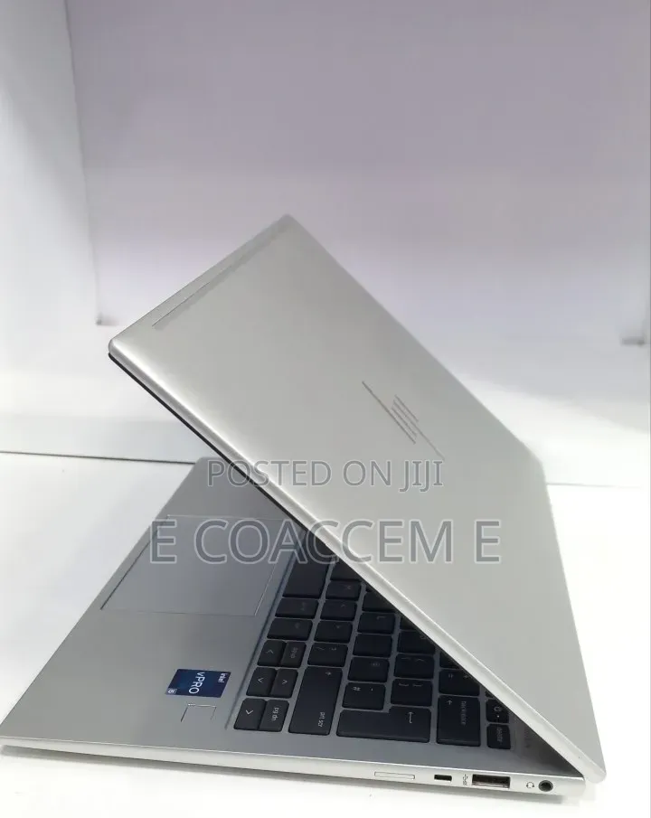 New Laptop HP 16GB Intel Core i5 SSD 512GB