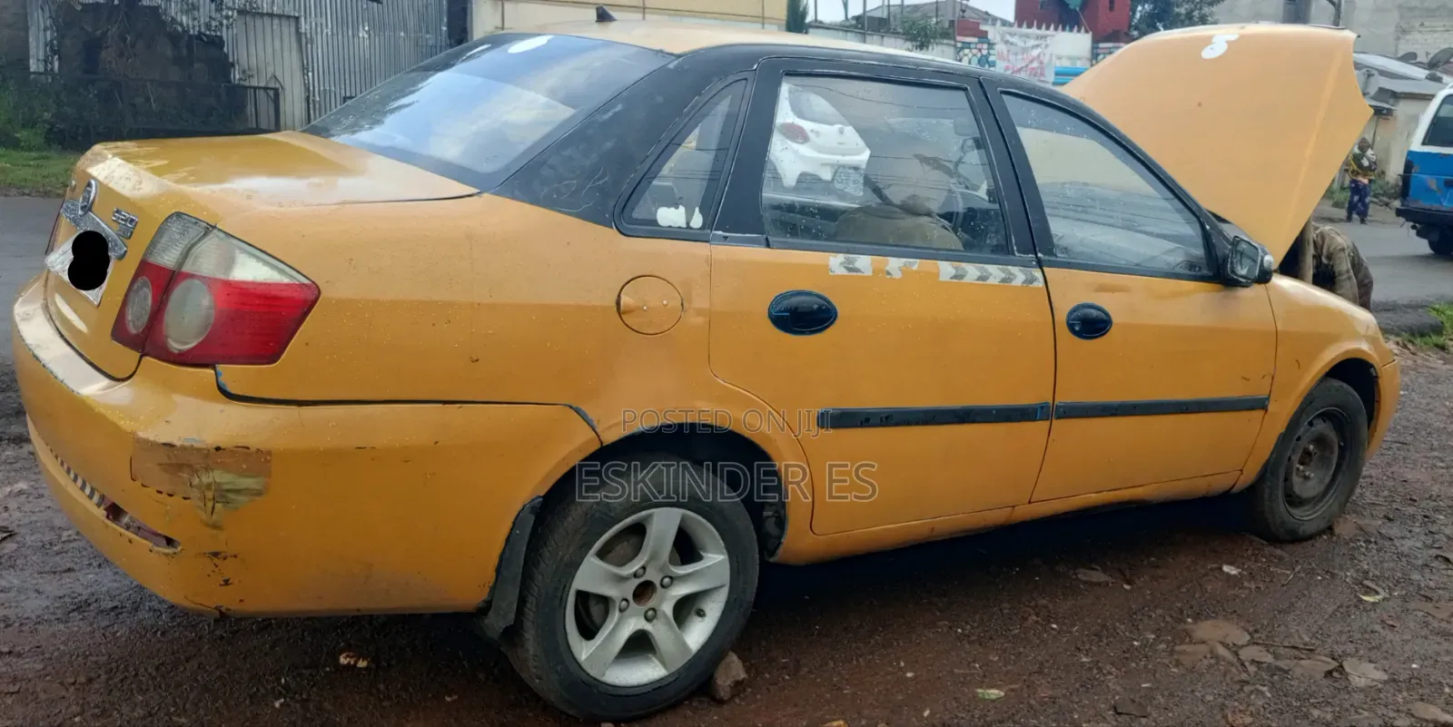 Lifan 520 2010 Yellow