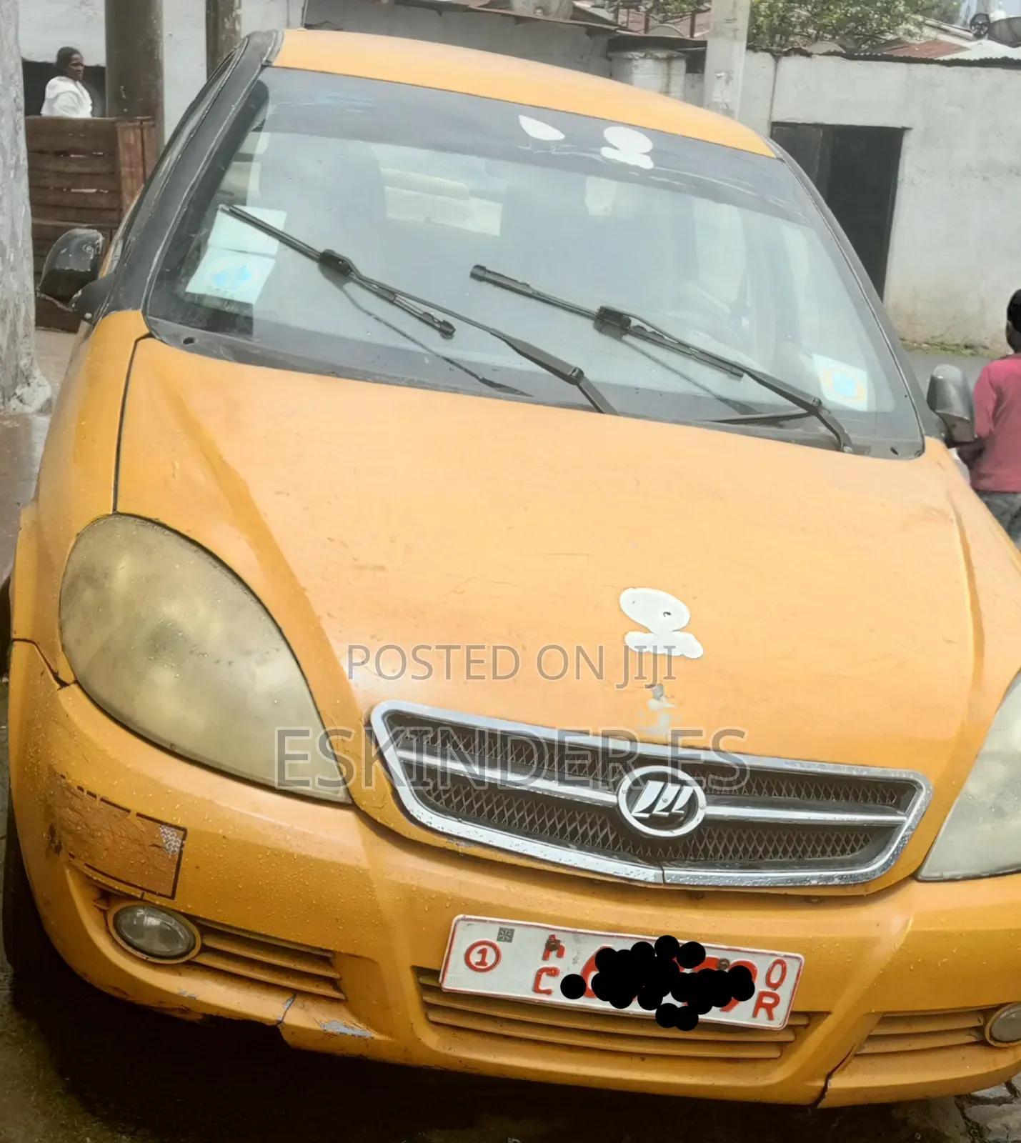 Lifan 520 2010 Yellow