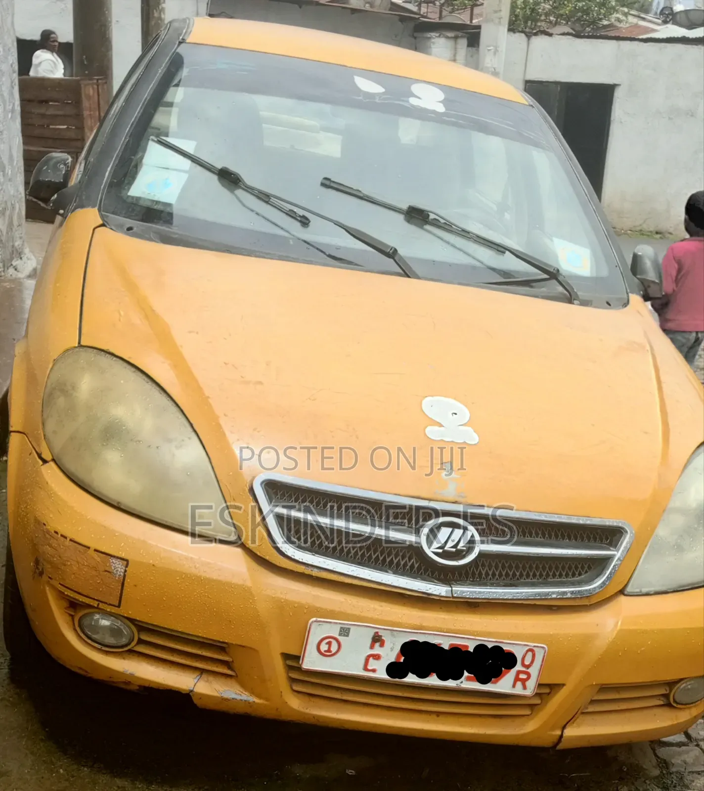 Lifan 520 2010 Yellow