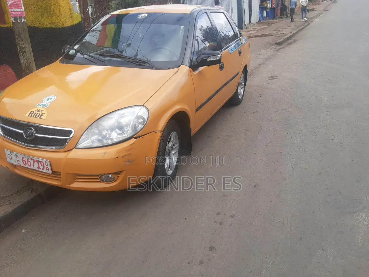 Lifan 520 2010 Yellow