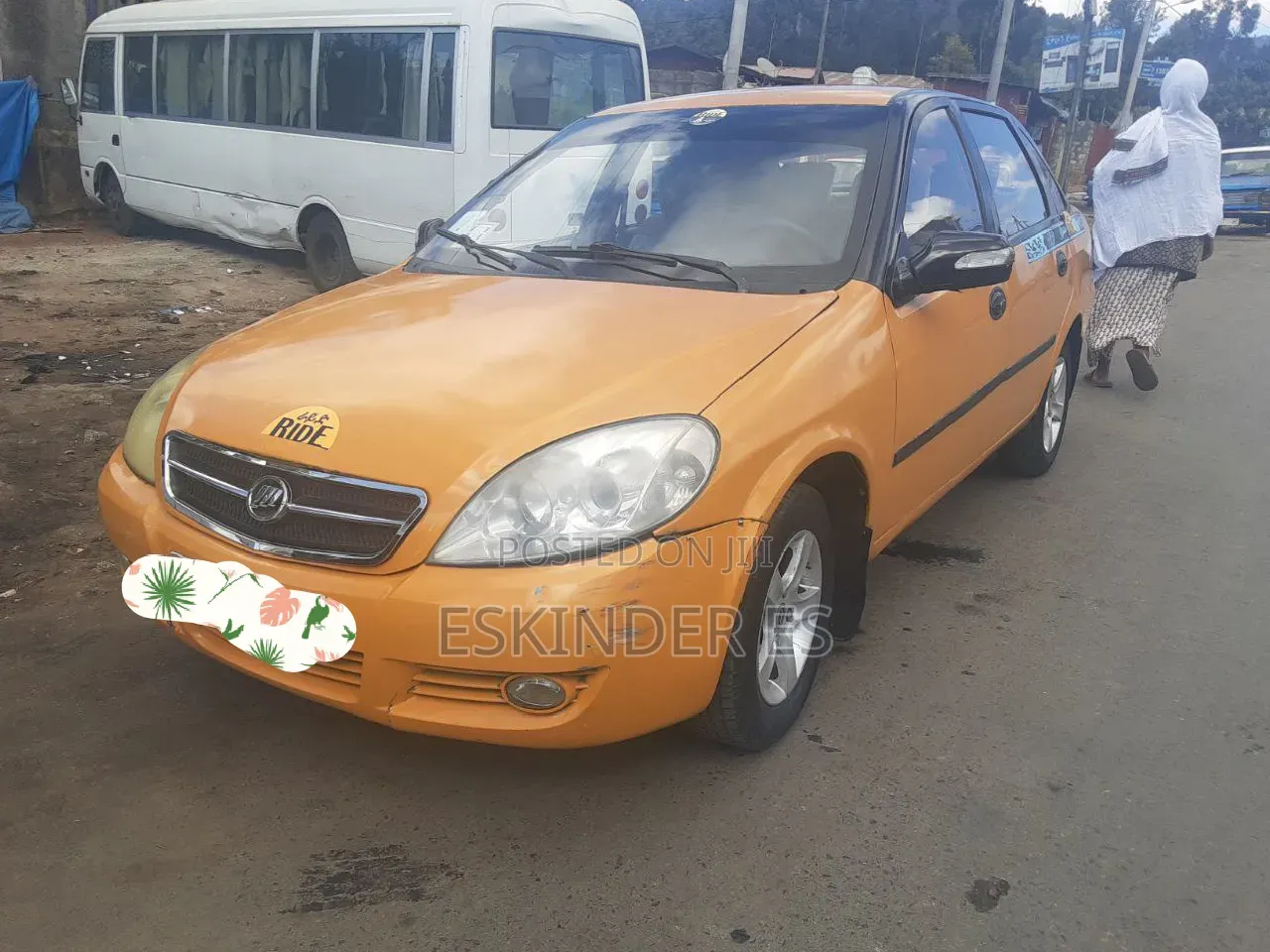 Lifan 520 2010 Yellow