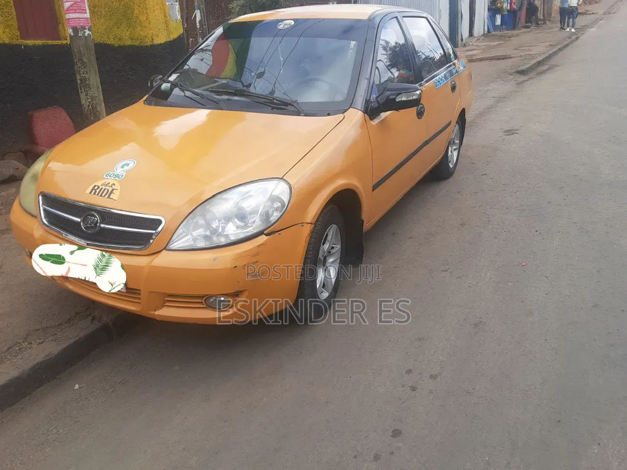 Lifan 520 2010 Yellow
