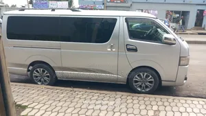 Toyota HiAce 2007 Silver