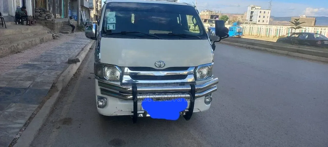 Toyota Hilux 2007 White