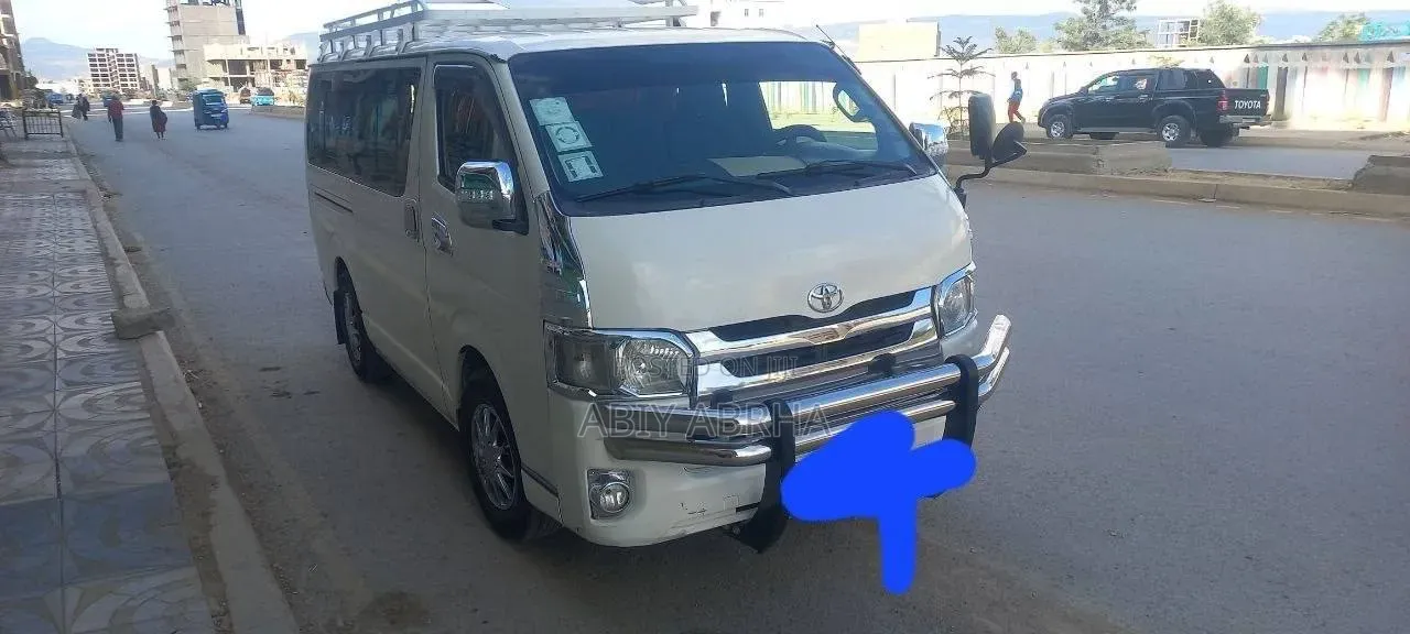 Toyota Hilux 2007 White