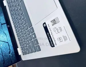 New Laptop HP OmniBook 5 Flip 16GB Intel Core 7 SSD 512GB