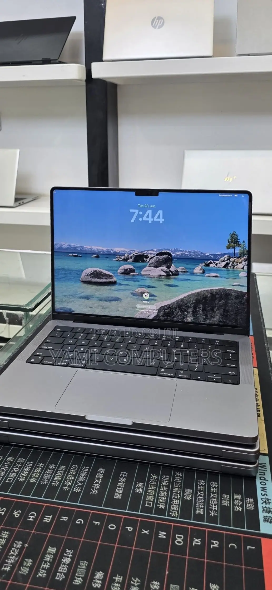 New Laptop Apple MacBook Pro 2021 M1 32GB Apple M1 Pro SSD 512GB
