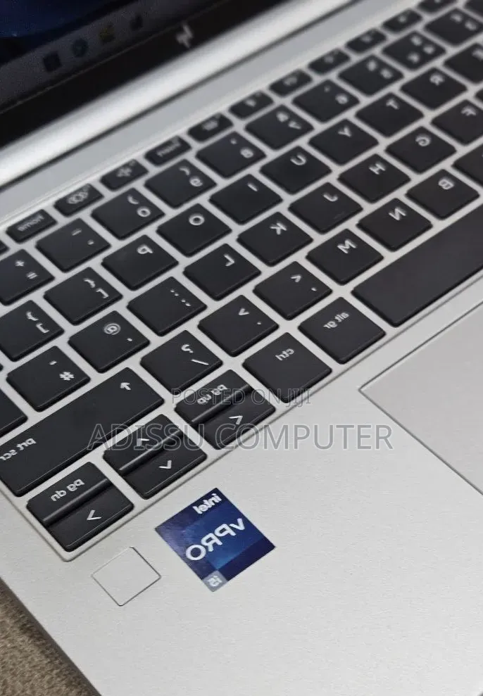 New Laptop HP EliteBook 840 G10 16GB Intel Core i5 SSD 512GB