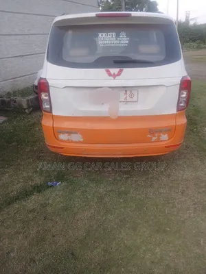 Wuling Hongguang S 2022 Yellow