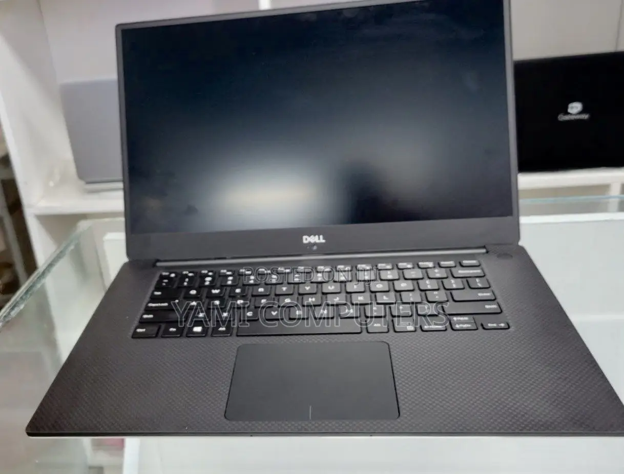 New Laptop Dell Precision 5530 16GB Intel Core i7 SSD 512GB