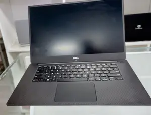 New Laptop Dell Precision 5530 16GB Intel Core i7 SSD 512GB