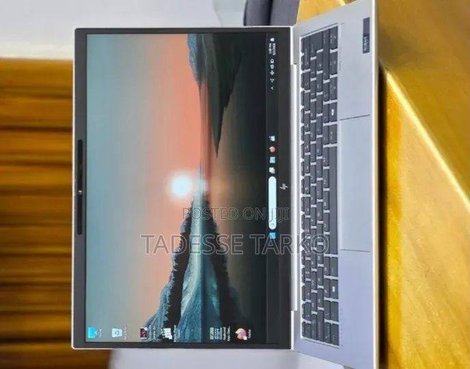 New Laptop HP Elitebook 830 G11 16GB Intel Core Ultra 7 SSD 512GB