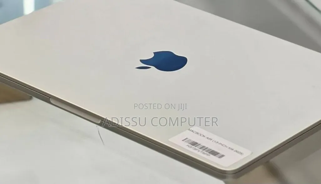 New Laptop Apple MacBook Air 2025 M4 16GB Apple M4 SSD 256GB