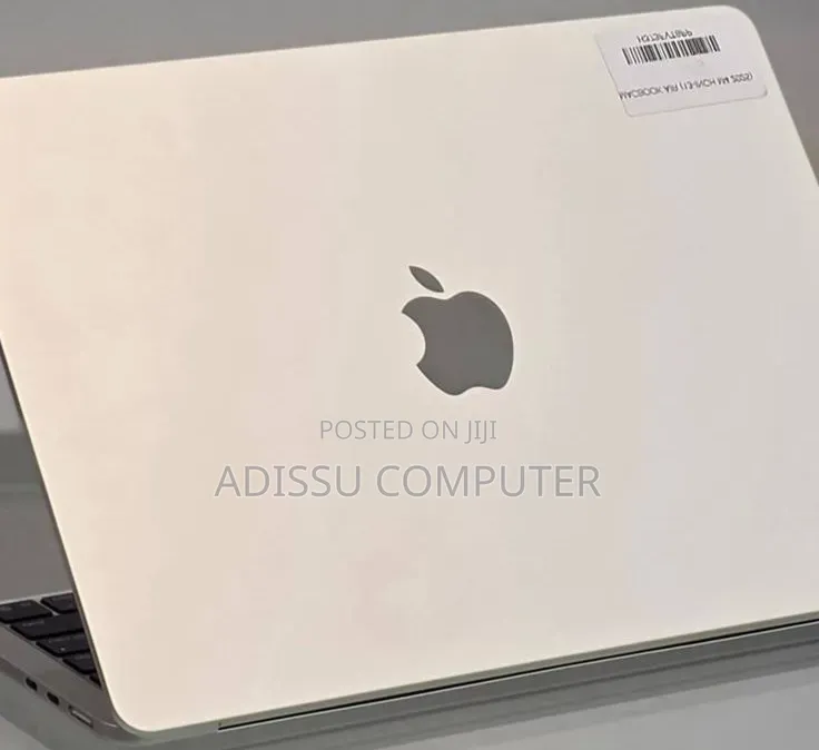 New Laptop Apple MacBook Air 2025 M4 16GB Apple M4 SSD 256GB