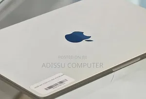 New Laptop Apple MacBook Air 2025 M4 16GB Apple M4 SSD 256GB