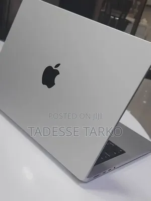 New Laptop Apple MacBook Pro 2024 M4 16GB Apple M4 Pro SSD 512GB
