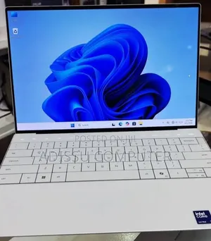 New Laptop Dell XPS 13 16GB Intel Core Ultra 7 SSD 512GB