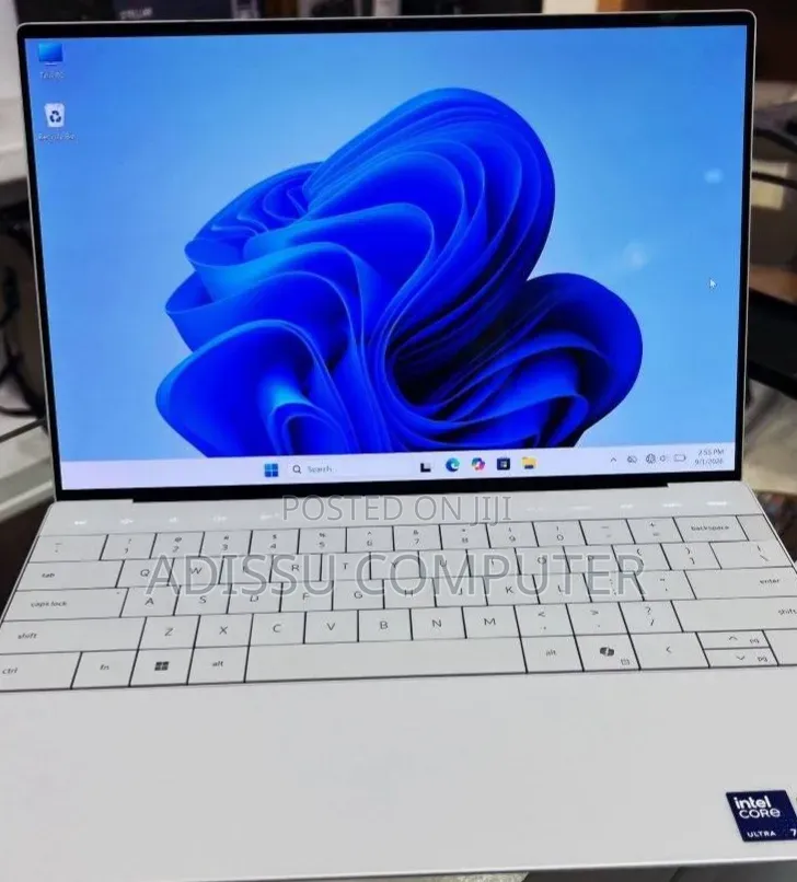 New Laptop Dell XPS 13 16GB Intel Core Ultra 7 SSD 512GB