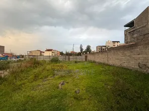 ባዶ መሬት 150ካሬ