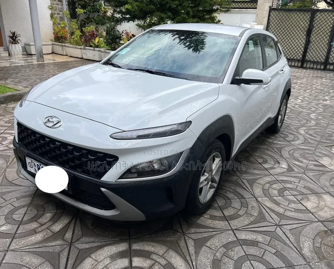 Hyundai Kona 2022 White
