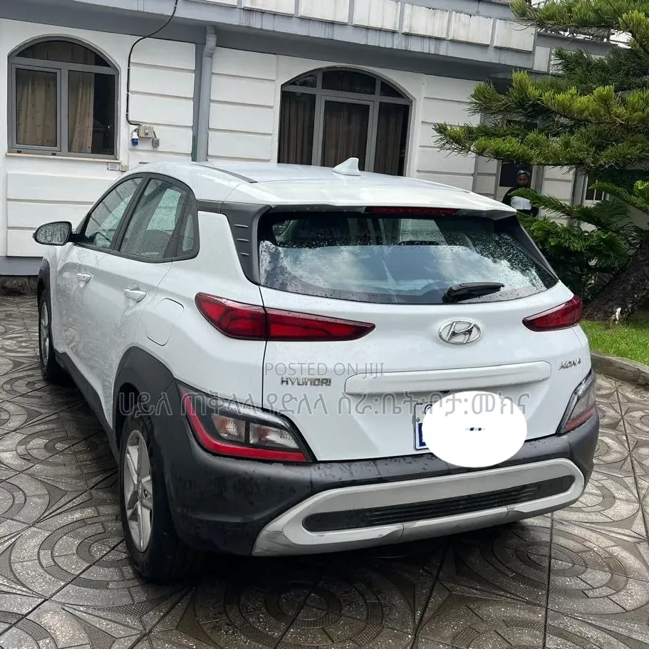Hyundai Kona 2022 White