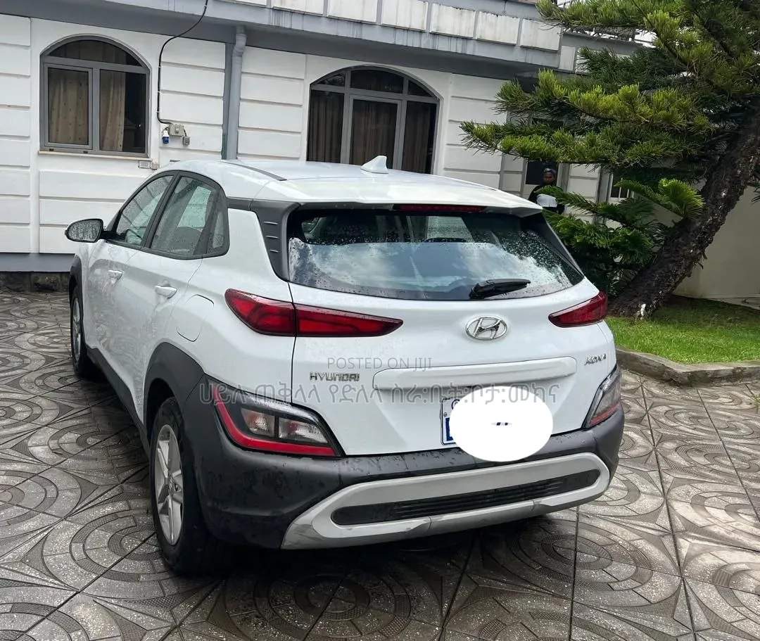 Hyundai Kona 2022 White