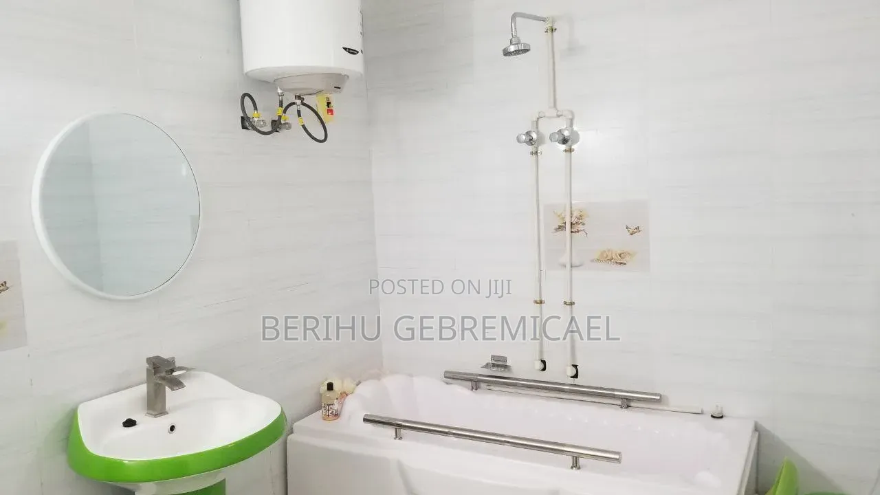 3bdrm House in Cmc, Yeka for sale