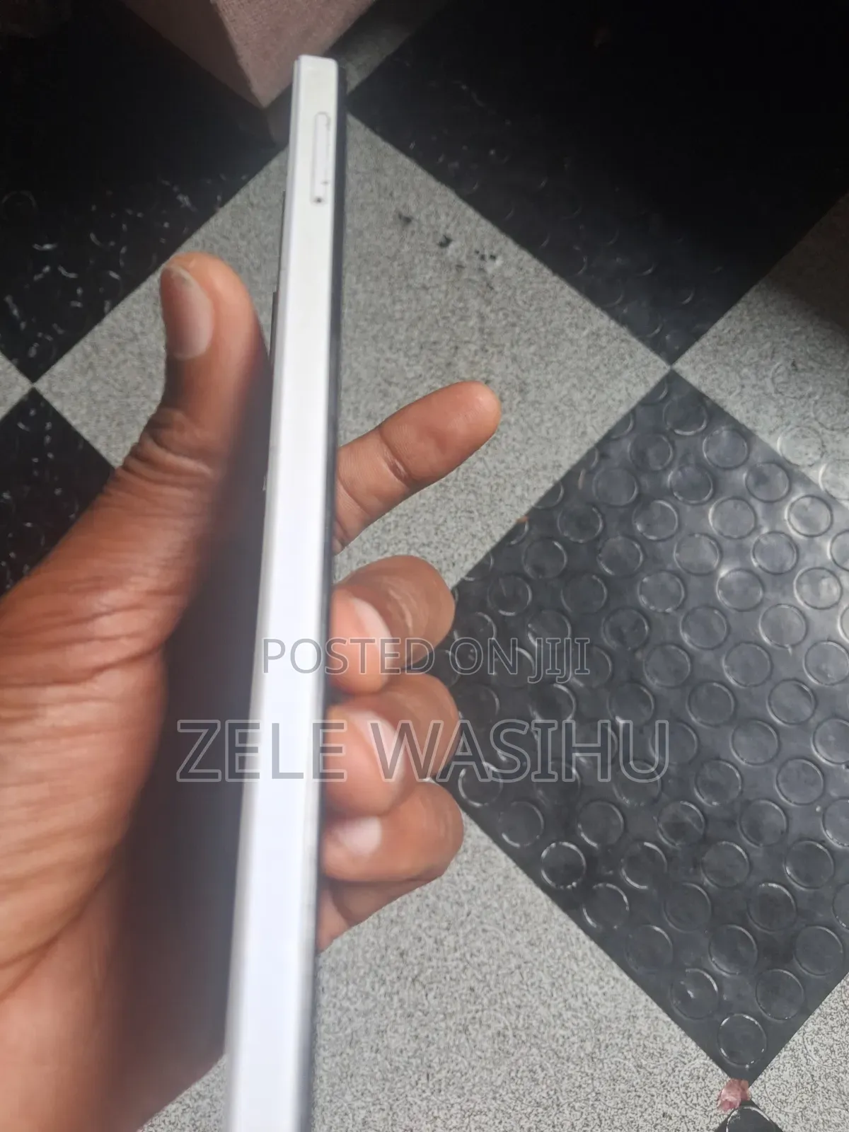 Infinix Smart 7 HD 64 GB White