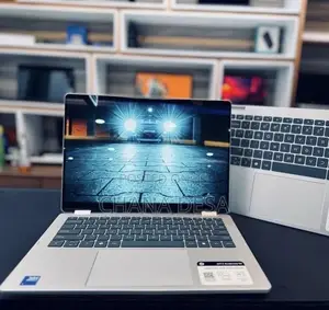 New Laptop HP OmniBook 5 Flip 16GB Intel Core 7 SSD 512GB