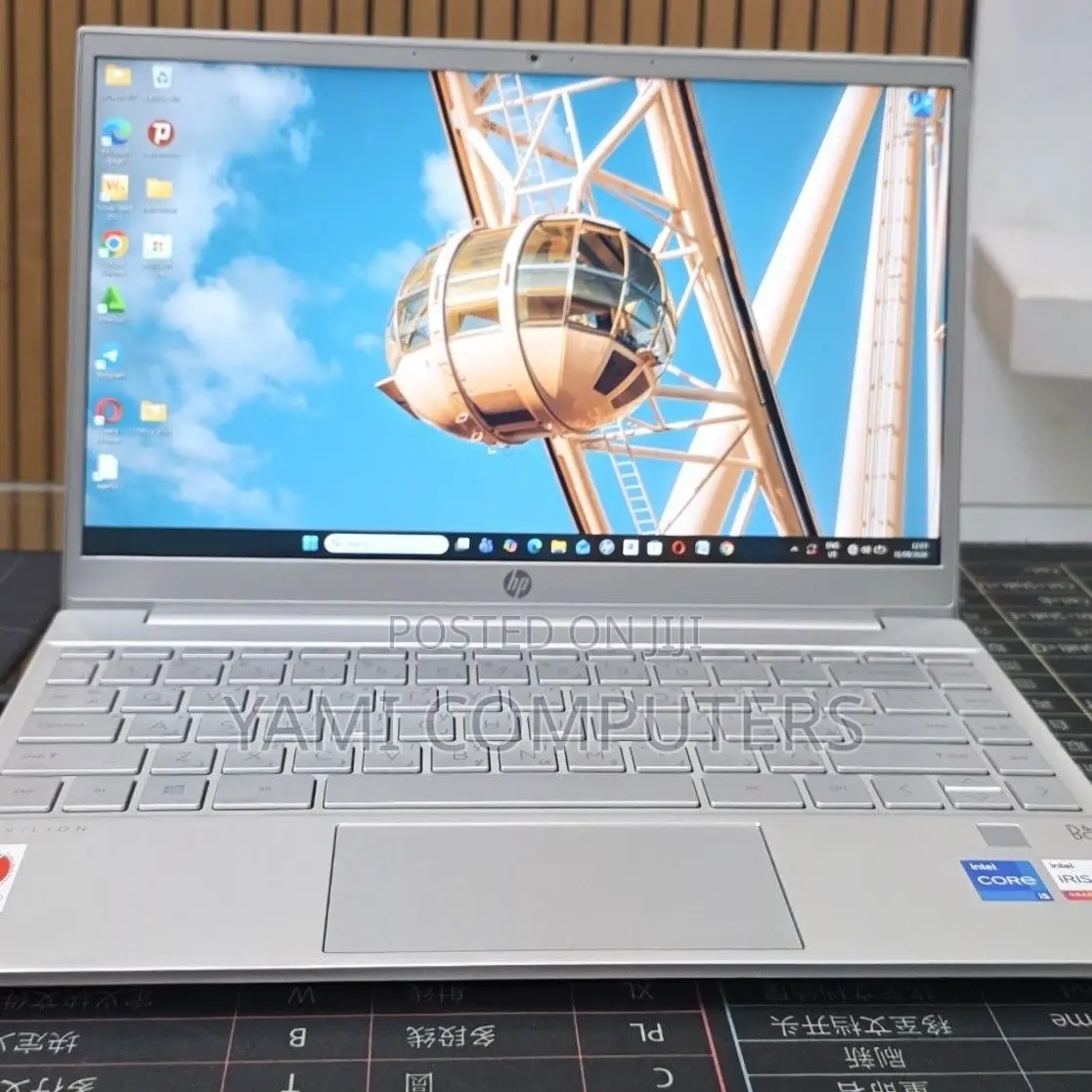 New Laptop HP Pavilion 13 8GB Intel Core i5 SSD 512GB
