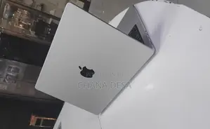 New Laptop Apple MacBook Pro 2024 M4 16GB Apple M4 Pro SSD 512GB