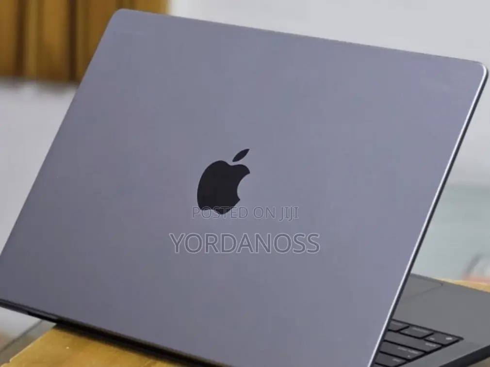 New Laptop Apple MacBook Pro 2021 M1 32GB Apple M1 SSD 512GB