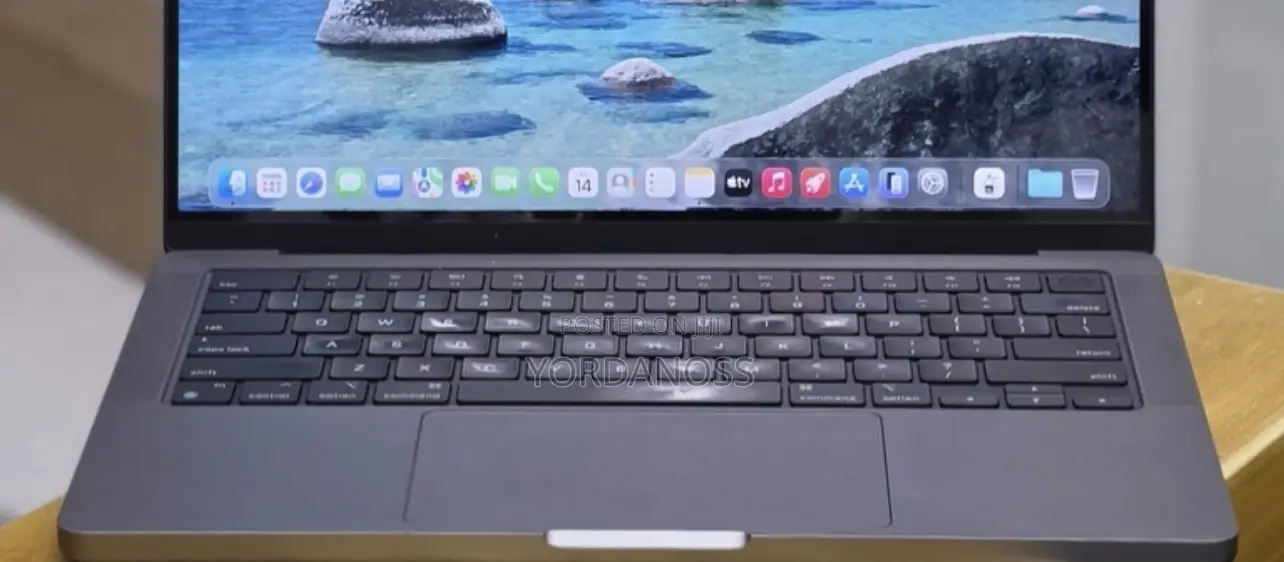 New Laptop Apple MacBook Pro 2021 M1 32GB Apple M1 SSD 512GB