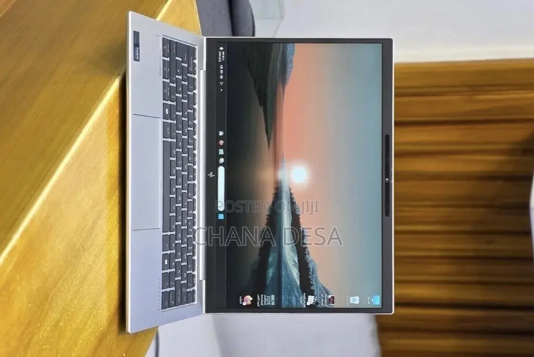 New Laptop HP Elitebook 830 G11 16GB Intel Core Ultra 7 SSD 512GB